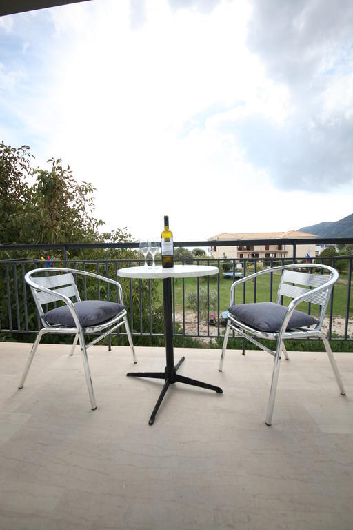 Cosmos Apartments Vasiliki  Phòng bức ảnh